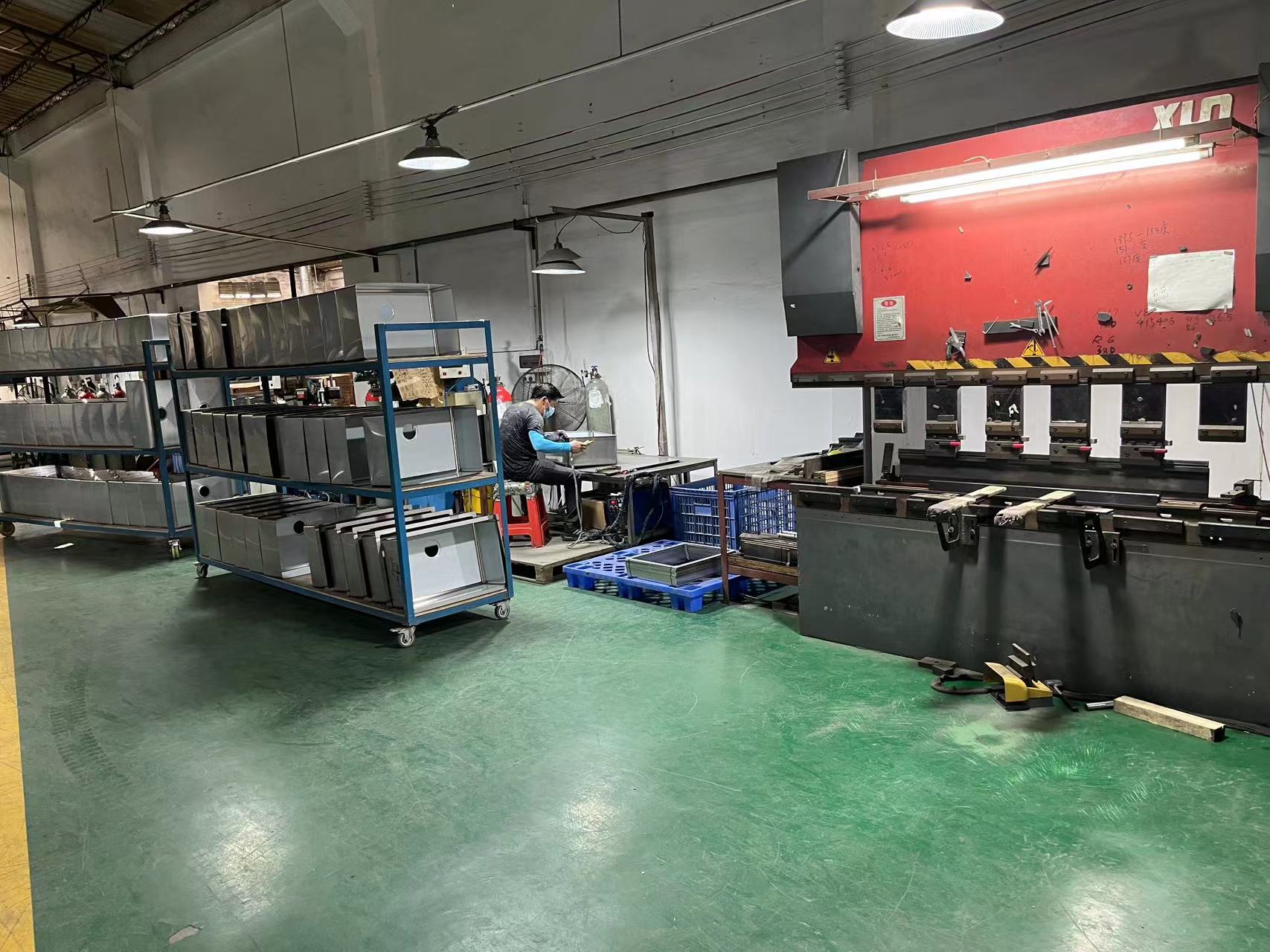 China handmade stainless steel sink factory